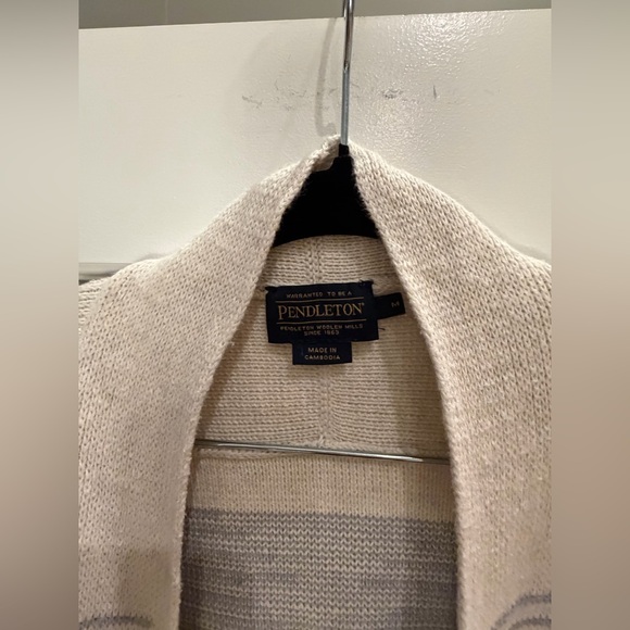 Pendleton duster. - Picture 5 of 6